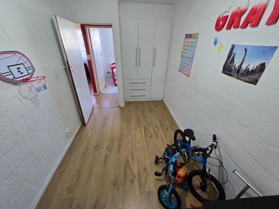 3 Bedroom Property for Sale in Westridge Western Cape